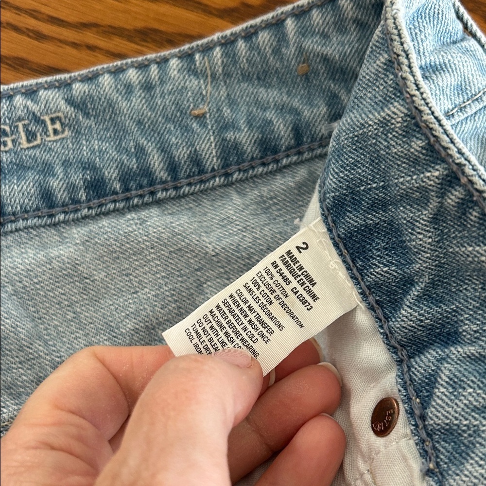 Distressed Denim Women Shorts/9 - Picture 3 of 4
